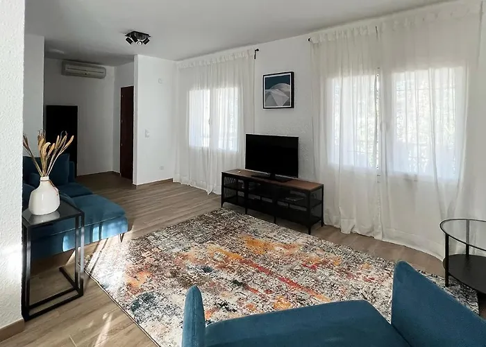 Дом отдыха Charming In Eldorado Playa. Камбрильс